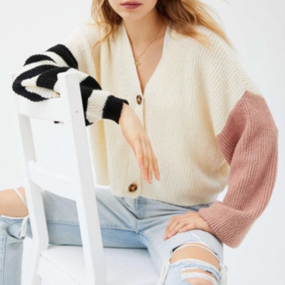 UO Truly Madly Deeply Ivory Rose Piper Slouchy Ballon Sleeve Cropped Cardigan